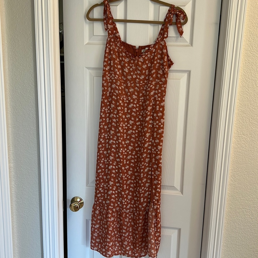 Floral Tie-Shoulder Midi Dress